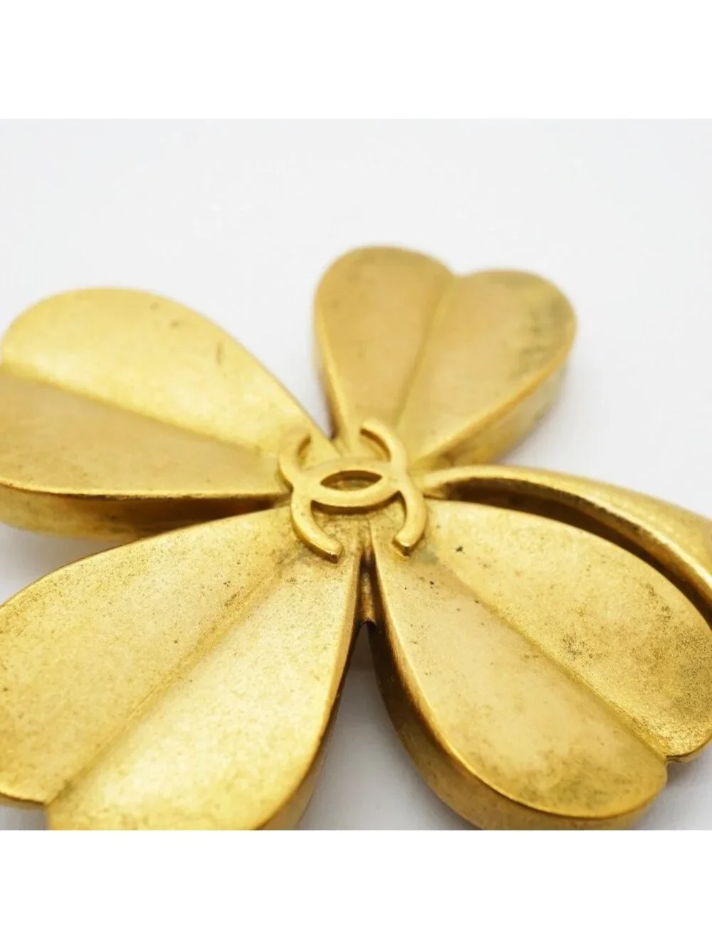 Chanel Vintage CC Logo Gold Plated Brooch